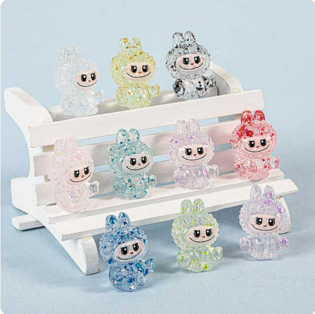 1.1 【 Vivi 】 【 +1 bag 】 Luminous Gymnastics Labubu small one carving Lucky bags (arrive about 7-12 days)