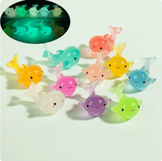 D1.【  Vivi  】【 +1 bag 】 Luminous Whale  carving bags  (arrive about 7-12 days)