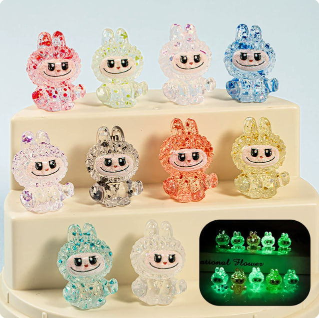 1.1 【 Vivi 】 【 +1 bag 】  Luminous  Gymnastics  Labubu small one  carving  Lucky  bags  (arrive about 7-12 days)