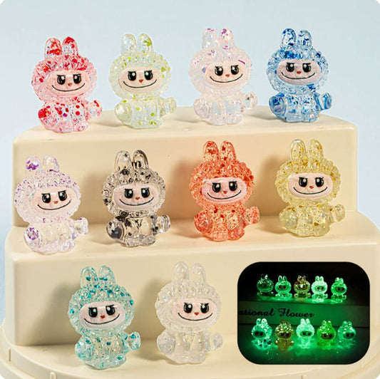 1.1 【 Vivi 】 【 +1 bag 】  Luminous  Gymnastics  Labubu small one  carving  Lucky  bags  (arrive about 7-12 days)